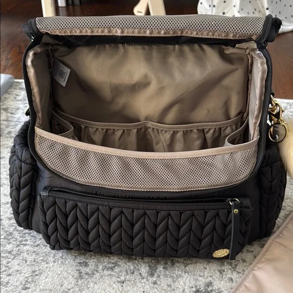 HAPP Diaper Bag - Picture 2 of 6